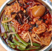 螺螄粉發(fā)現(xiàn)煙頭？食品安全記心中